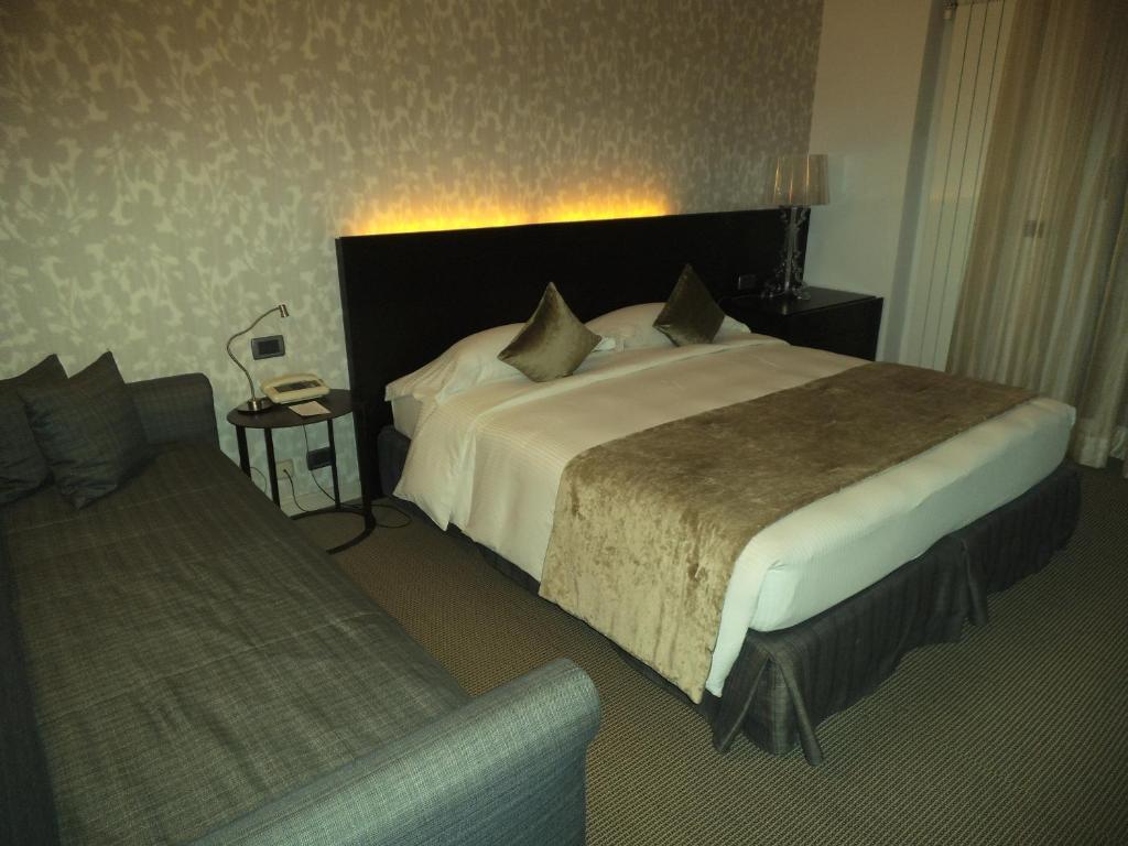 Ariston&apartments 3*