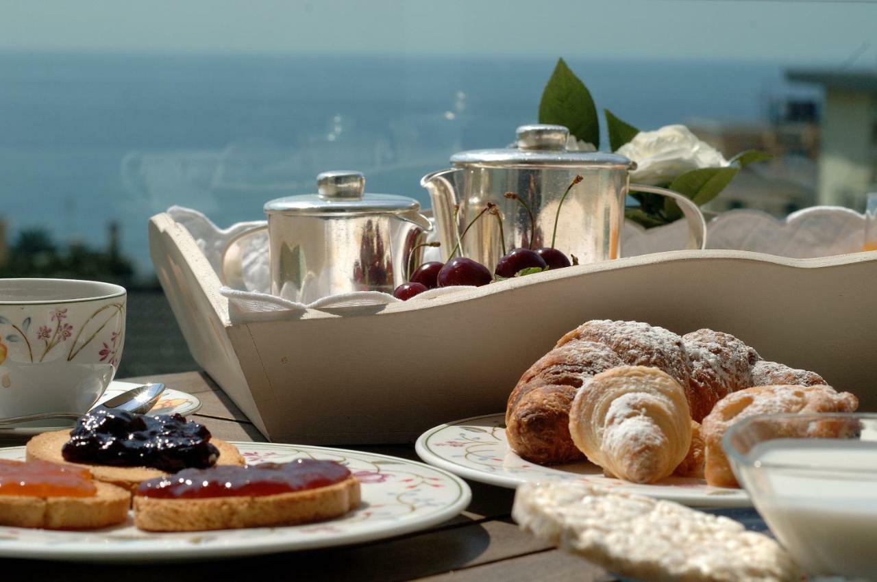 Ariston & Hotel Varazze